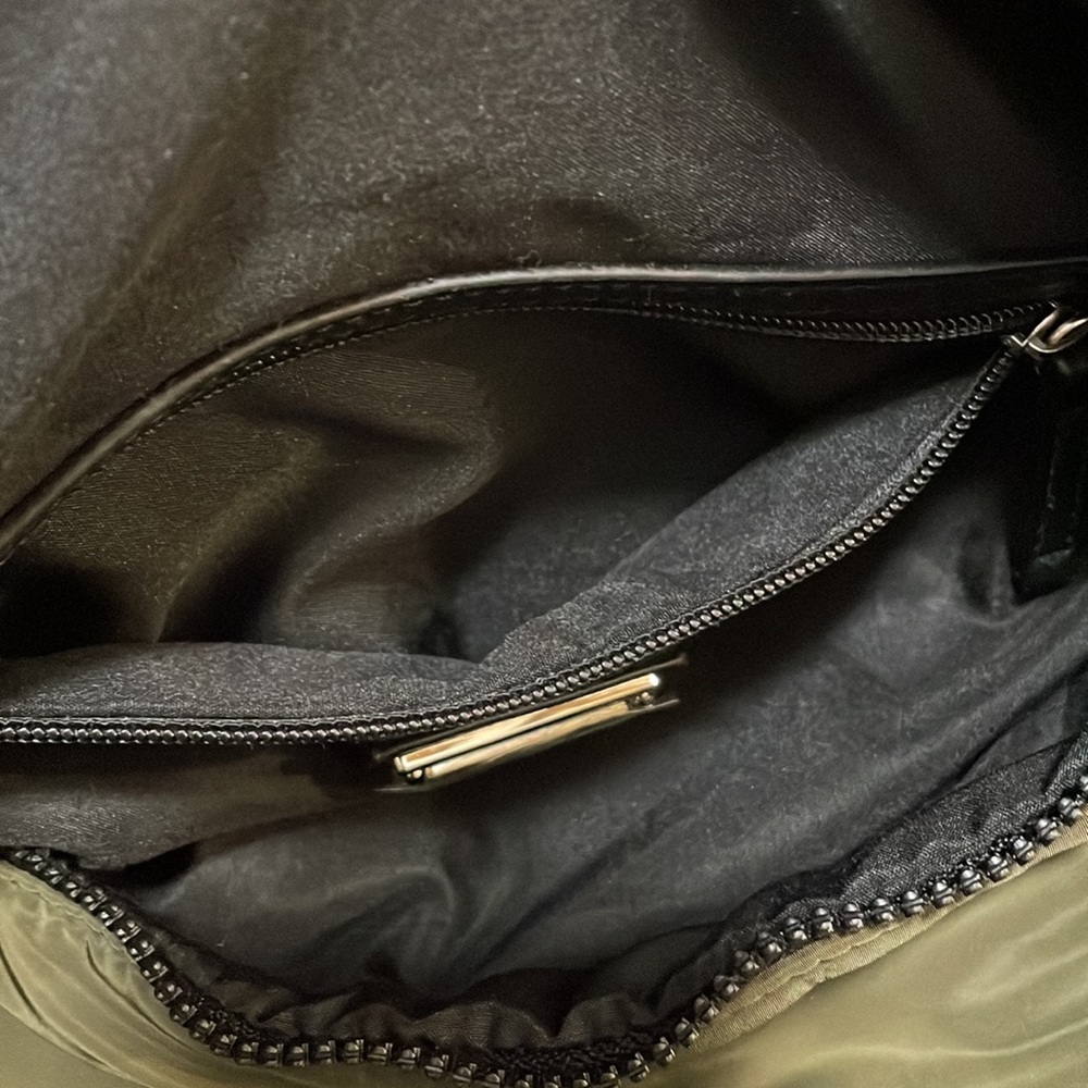 NWOT Madden Girl Duffle Bag - Picture 5 of 8